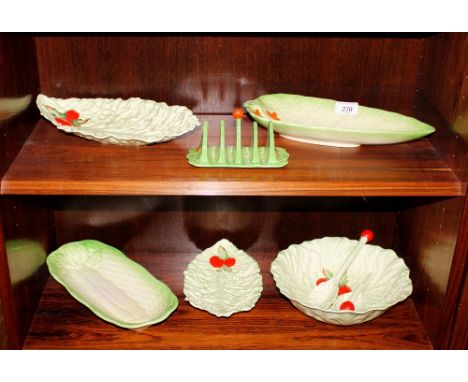 A quantity of various Carlton ware Beswick leaf ware items