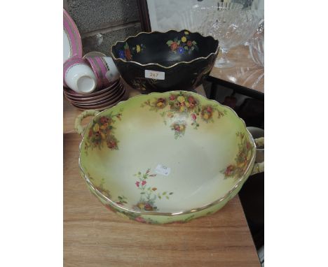 A Carlton Ware bowl and Carmon ware bowl