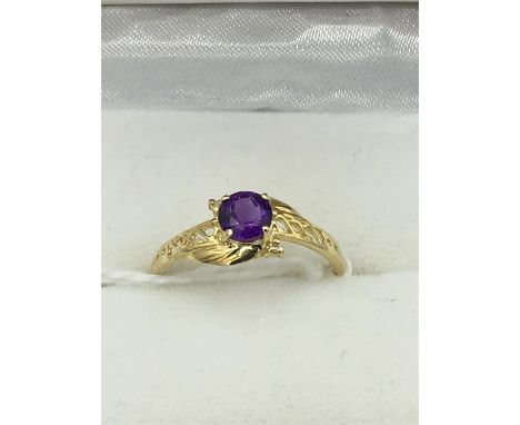 9ct gold and amethyst ring