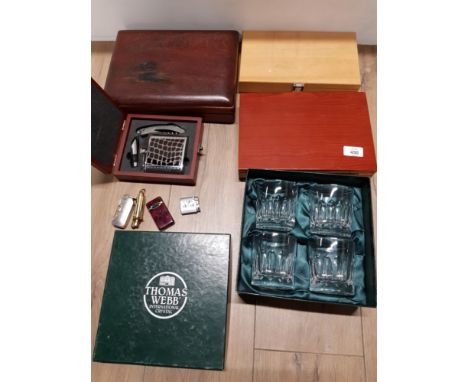 3 WOODEN CIGAR BOXES INCLUDING A NICELY CARVED AFRICAN HARDWOOD BOX TOGETHER WITH 4 THOMAS WEBB CRYSTAL TUMBLERS PLUS 4 LIGHT