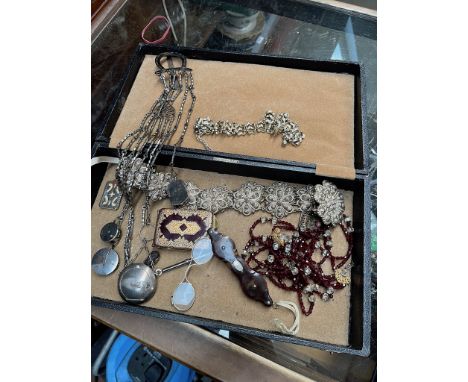 A box of assorted costume jewellery and other items including a tortoiseshell lorgnette etc. 