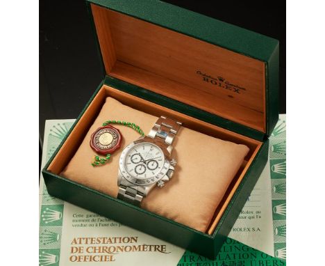 ROLEX, DAYTONA 'INVERTED 6', REF. 16520A STAINLESS STEEL CHRONOGRAPH BRACELET WATCH, NO. S729513, CIRCA 1993Movement: Cal. 40