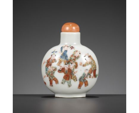 AN IMPERIAL FAMILLE ROSE 'BOYS AT PLAY' PORCELAIN SNUFF BOTTLE, DAOGUANG MARK AND PERIODChina, Jingdezhen kilns, 1821-1850. O