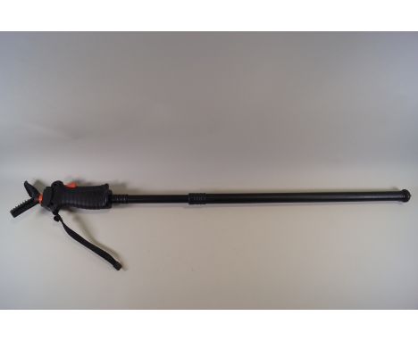 A vanguard drop down shooting stick