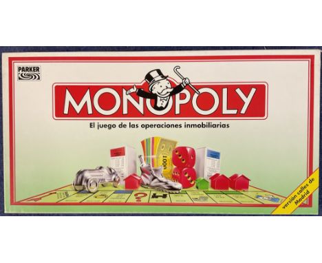 Monopoly Game. In Spanish Edition. Produced in 1992 in Ireland. All pieces in original wrappers. In good condition. We combin