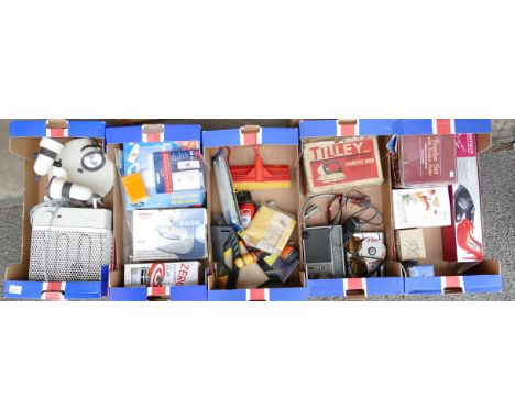 A mixed collection of items to include: lighting, boxed Tilley iron, heaters , radio's etc(4) 