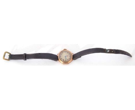 Ladies first quarter of 20th century hallmarked 9ct gold cased wrist watch, unnamed, blued steel hands to an engine turned si