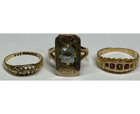 9CT, 15CT, 18CT GOLD RINGS (3) - the 9ct gold ring fashioned in 1979 from one half of a Burma gold and aquamarine set cufflin