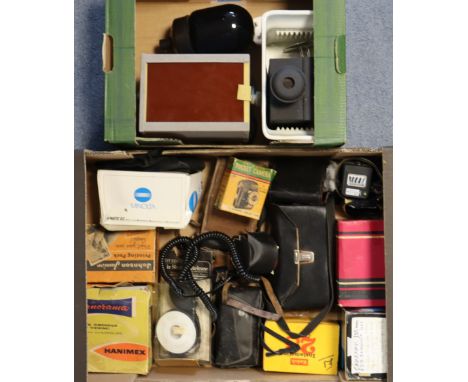 A Beck monocular microscope; an Elmo “Editor 912” Dual Type Viewer, boxed; a slide projector; &amp; sundry other items. 