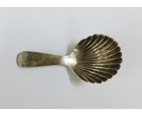 Georgian silver caddy spoon, with shell bowl, Newcastle circa 1800, 8cm long 