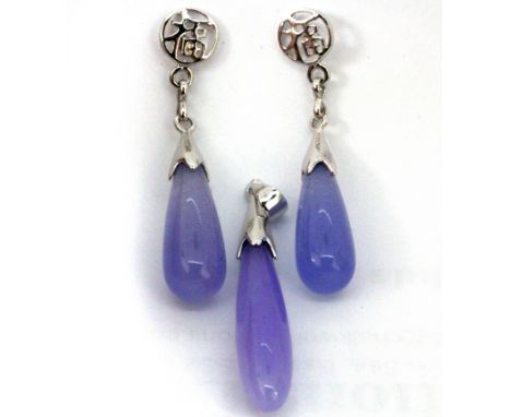 A pair of white metal  lavender jade set drop earrings and matching pendant, L. 4 &amp; 4.5cm.