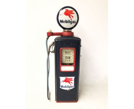 Vintage European gas pump with new Mobilgas signs and globe. Has a working light. Size: 180 x 78 cm. Condition: Very good.