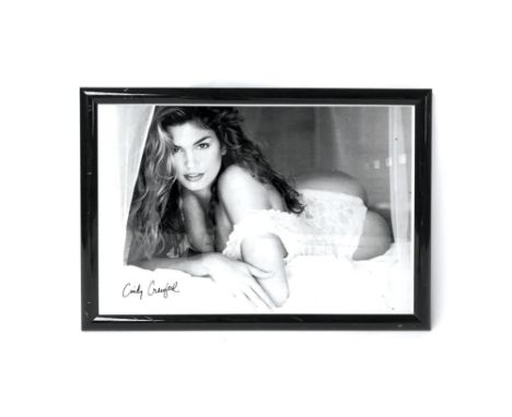 Cindy Crawford black &amp; white poster in frame. This lot is a print and not an actually signed item. Size: 97 x 72 cm. Cond