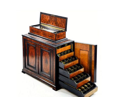 Fantastic and unique Swiss music box with 24 interchangeable cylinders. In all our 40 years of involvement in mechanical musi