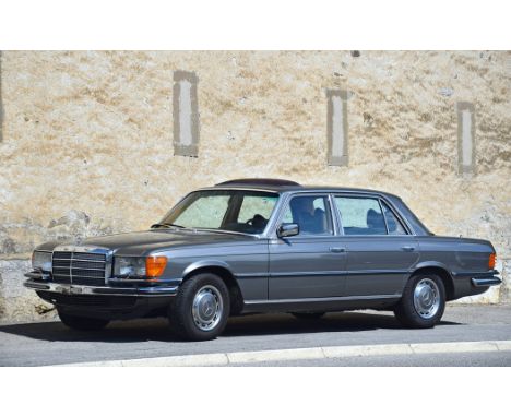Only 7'380 cars built. Automatic transmission, leather, sunroof, aircondition, a.s.o. Swiss delivered car from a long-term ow
