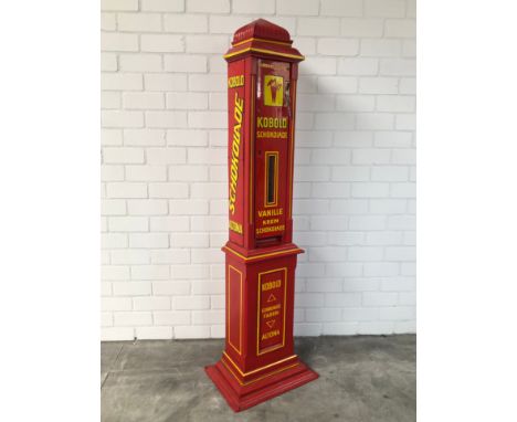 Original German 1915 Kobold chocolate vending machine. Complete and fully mechanical, works with 10 pfennig coins. Wood case 