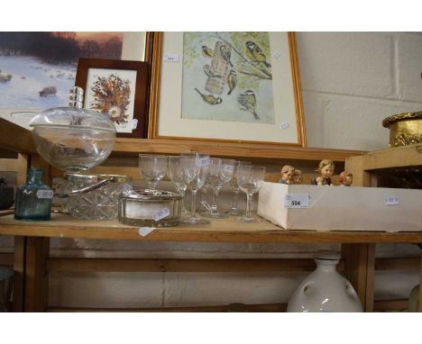 Mixed Lot: Glass ware, Hummel figures and others