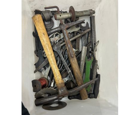 Box of vintage tools 