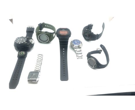 Selection of assorted watches includes Casio, Sport watch etc 