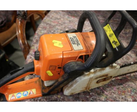 A Stihl 025 petrol chainsaw, with 17" blade and manual 
