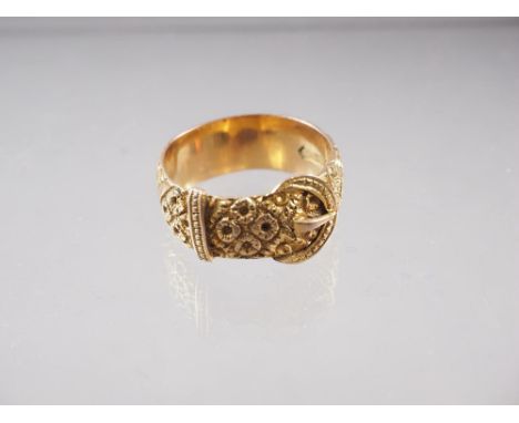 A Victorian 9ct gold buckle ring, size U/V, 8.1g 