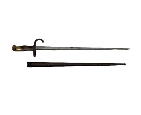 French epee/gras bayonet inscribed 'St Etienne Avril 1877' with scabbard, blade length 52cm 