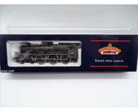 Bachmann - an OO gauge model Jubilee class 4-6-0 locomotive and tender 'Bihar and Orissa', running no 45581, BR green lined l