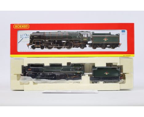 Hornby Super Detail - an OO gauge DCC Ready model Britannia class 4-6-2 locomotive and tender 'Apollo' running no 70015, BR g