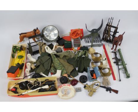 Palitoy - Hasbro - Action Man - Geyper Man - Other - A collection of loose mainly Action Man related accessories, partial out