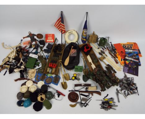 Palitoy - Hasbro - Action Man - Dragon - Others - An arsenal of loose small arms , knives and bayonets with a collection of l