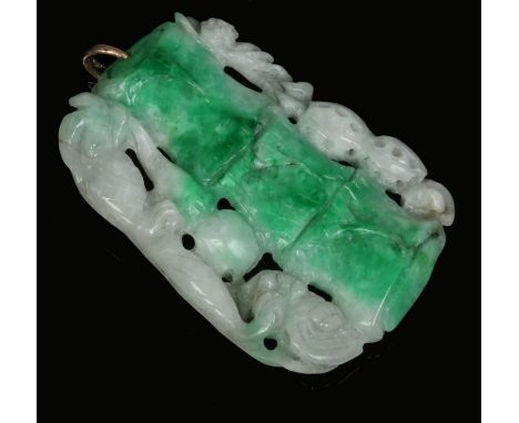 A 20th century Chinese carved and pierced jade pendant formed as a lotus root and with yellow metal loop, 6.5cm. Condition Re