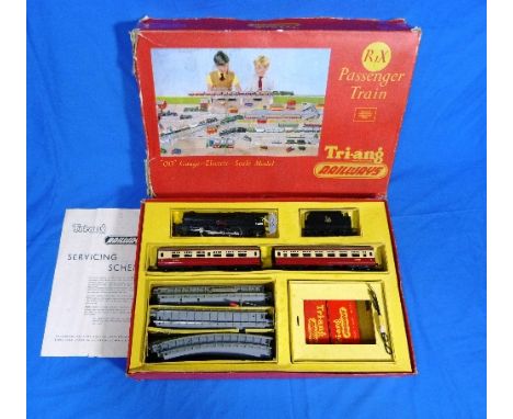 Tri-ang Railways R1X Electric Passenger Train set, boxed, including 46201 4-6-2 'Princess Elizabeth' locomotive and tender in