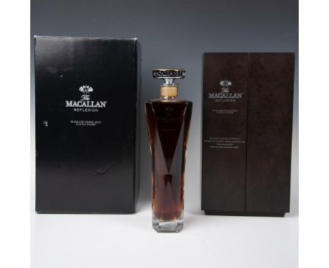 Part of The Macallan Decanter Series, Reflexion showcases the natural color range of The Macallan, drawing influence from fir