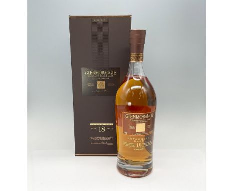Glenmorangie 18-year-old, part of the Prestige Range, matured for 15 years in American white oak bourbon casks. A unique touc