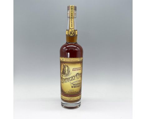 Crafted by Dixon Dedman, the grandson of the original Kentucky Owl founder, this Kentucky Straight Bourbon Whiskey reflects h