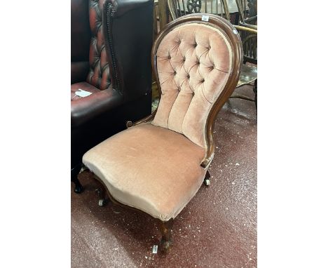 Victorian button back nursing chair 