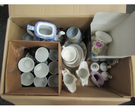 A mixed lot of ceramics including Royal Albert "Old Country Roses" posy vases, Royal Worcester "Fern Leaf" jugs, Churchill cu