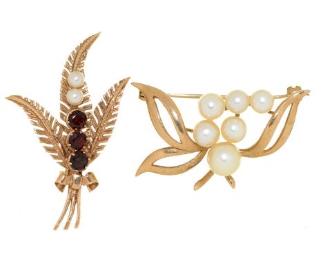 A cultured pearl and red paste fern brooch, in 9ct gold, 42mm, Birmingham 1968 and another gem set 9ct gold brooch, 8.8g (2) 