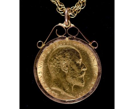 Gold Coin.&nbsp; Sovereign 1902,&nbsp;gold mount on 9ct gold rope necklace, 14.5g Light wear