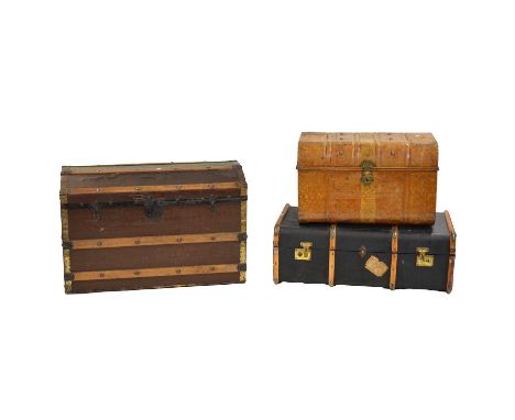 Old dome-top trunk, wooden stathes, metal straps, 92cm, and two other trunks.Qty: 3