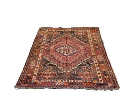 Qashqai carpet, central lozenge, broad border, natural dyes, hand-knotted, 2.38x1.7m.