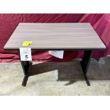 COMPUTER / OFFICE DESK