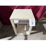 PLASTIC TABLE