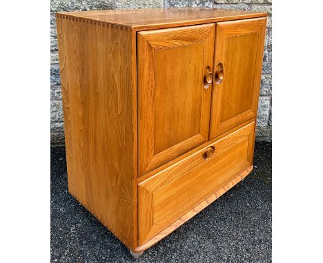 An Ercol Windsor elm TV cabinet / side cabinet, 94cm high x 85cm wide x 53cm deep.