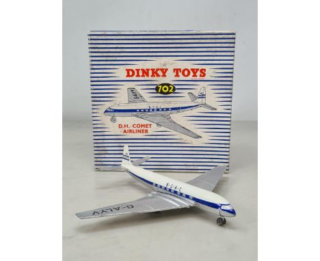 A boxed Dinky Toys No.702 D.H. Comet Airliner, Nr M, box Ex with card insert