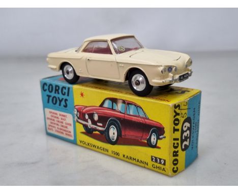 A boxed Corgi Toys No.239 cream Volkswagen 1500 Karmann Ghia, Nr M, box Ex plus