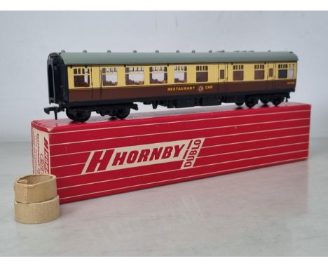 A boxed Hornby Dublo 4070 WR Restaurant Car with EPC Couplings, no signs of use, M, box superb