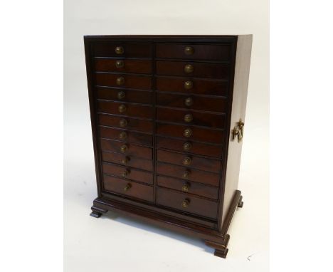 GOOD QUALITY LATE NINETEENTH/EARLY TWENTIETH CENTURY FIGURED MAHOGANY TWENTY TWO DRAWER OPEN FRONTED COIN COLLECTORS TABLE TO