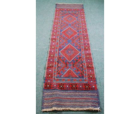 MESHWANI EASTERN HAND KNITTED WOOLLEN RUNNER, PRINCIPALLY WINE RED AND MIDNIGHT BLUE WITH THREE AND A HALF DIAMOND SHAPED MED