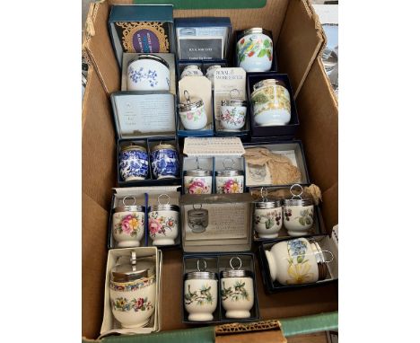 13 boxed Royal Worcester egg coddler sets. 6 pairs and 7 singles - 19 coddlers in total. Large, medium and small sizes - patt